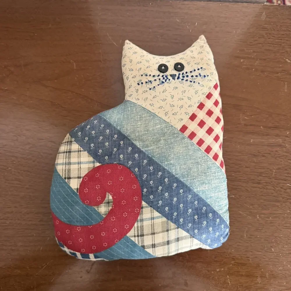 Vintage Country Primitive Patchwork Fabric Cat Pillow Button Eyes Doorstop 9in